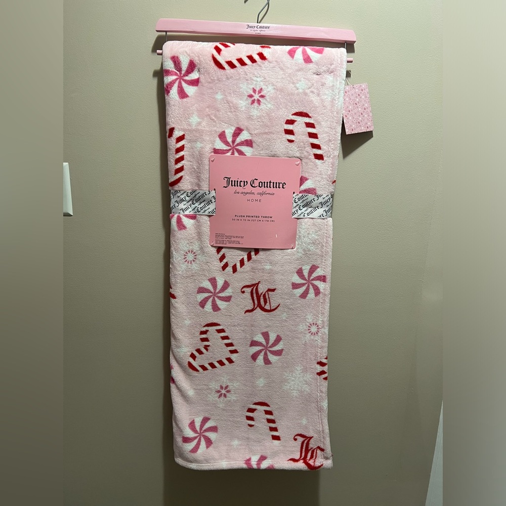 Juicy couture Christmas throw blanket